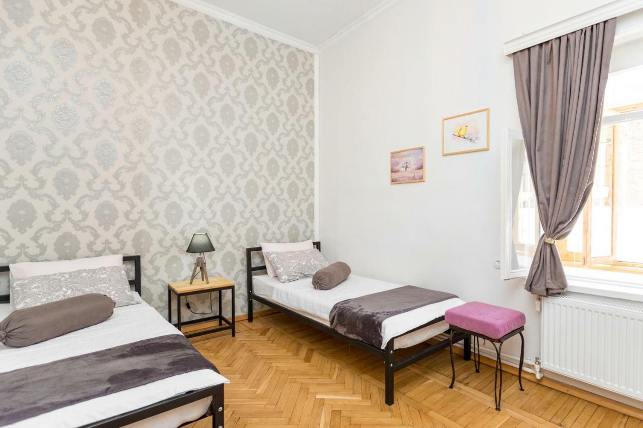 Apartamento Sololaki 18 Tiflis Exterior foto