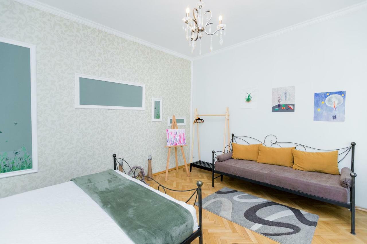 Apartamento Sololaki 18 Tiflis Exterior foto