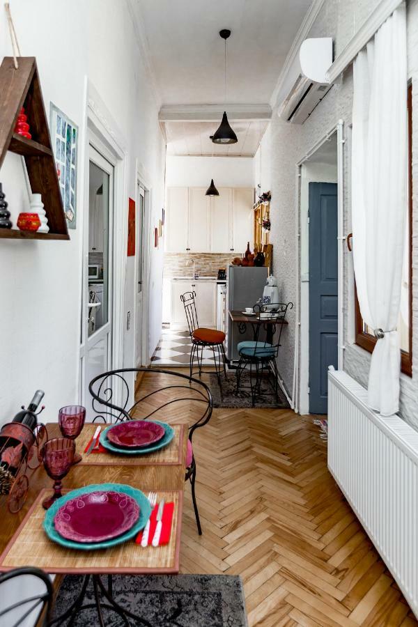 Apartamento Sololaki 18 Tiflis Exterior foto