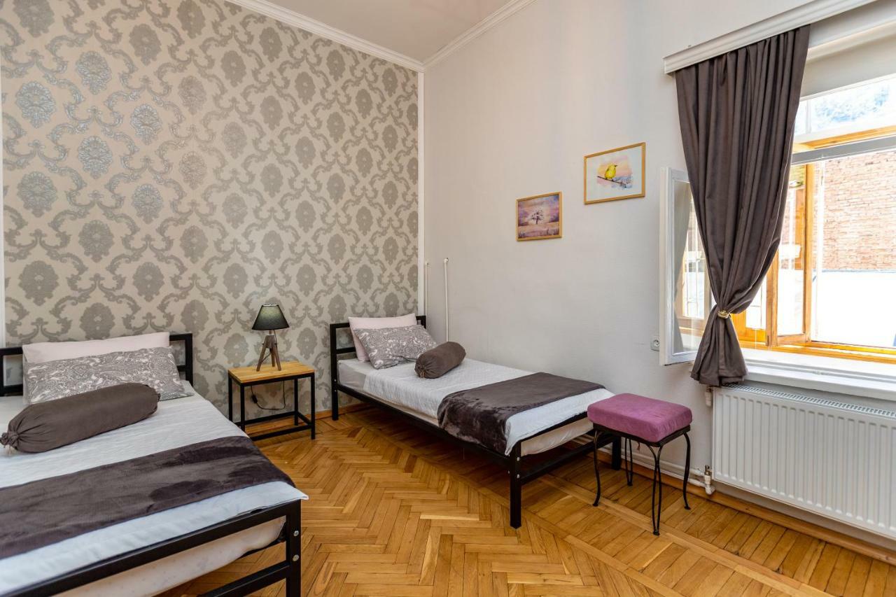 Apartamento Sololaki 18 Tiflis Exterior foto