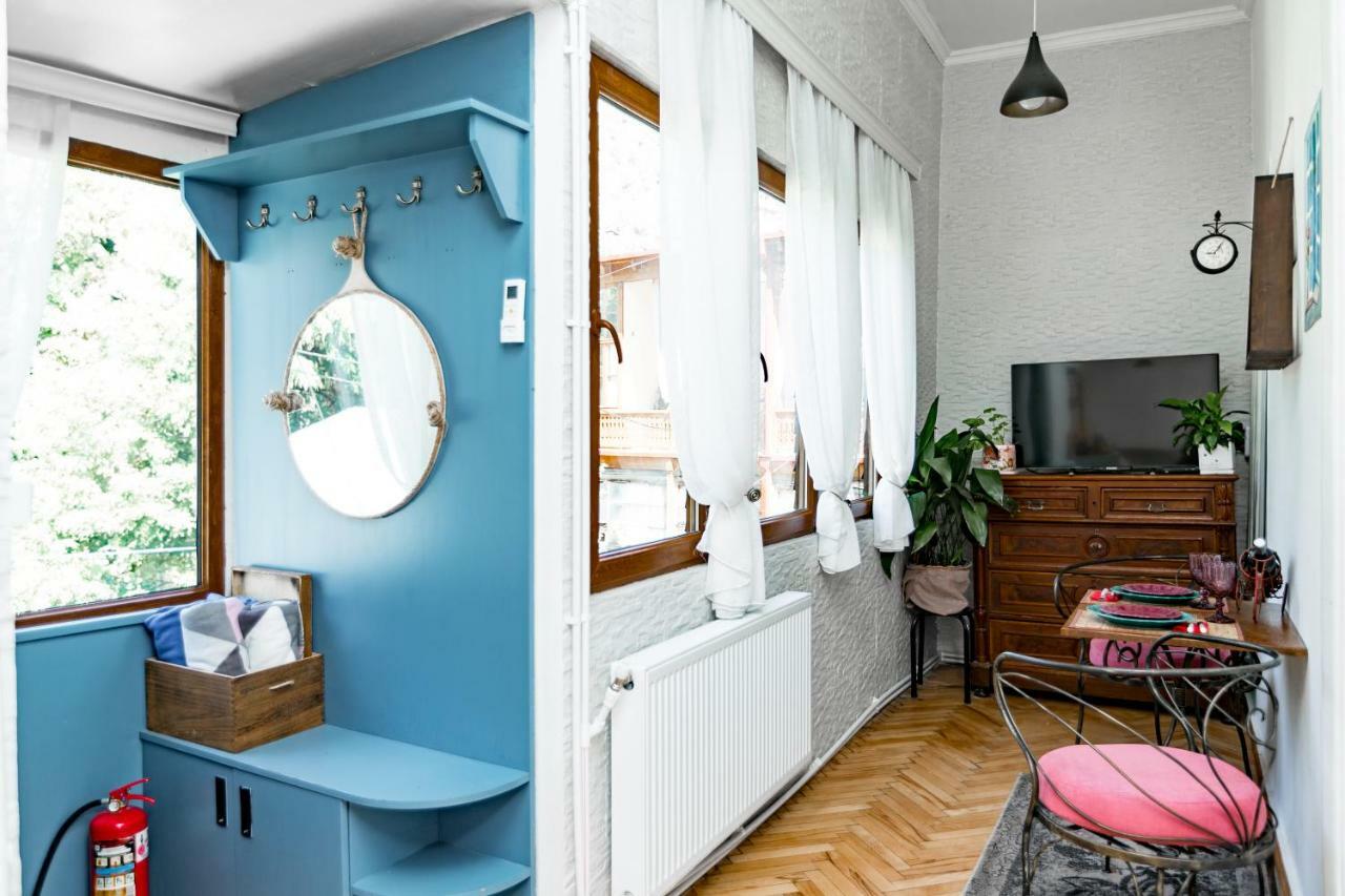 Apartamento Sololaki 18 Tiflis Exterior foto